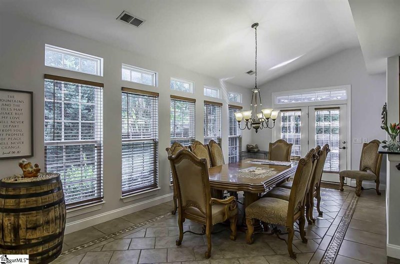 Property image 2 at 1000 Carriage Park Circle, Greer, SC 29650