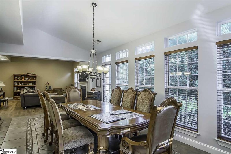 Property image 5 at 1000 Carriage Park Circle, Greer, SC 29650