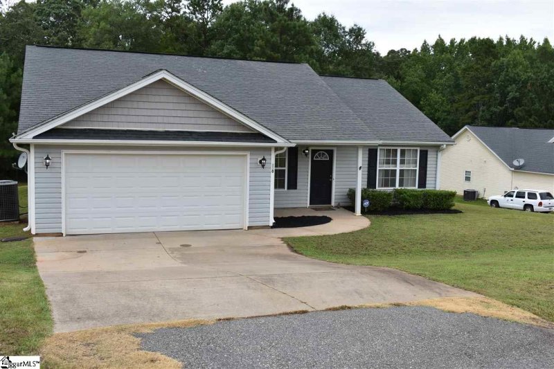 Property image 2 at 110 Claridge Place, Belton, SC 29627