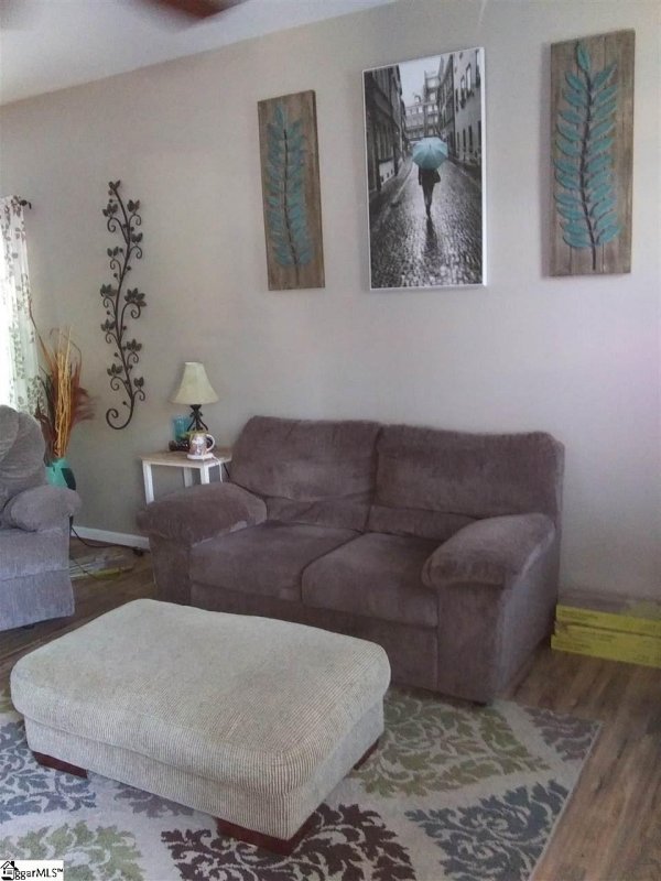 Property image 2 at 100 Huntress Drive, Greer, SC 29651