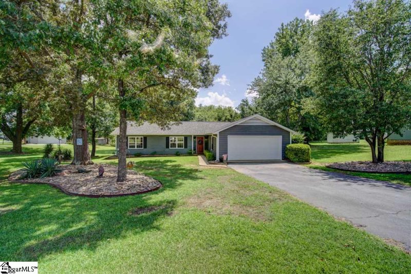 104 Greenridge Drive