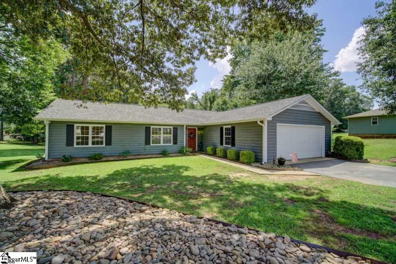 Property image 2 at 104 Greenridge Drive, Moore, SC 29369