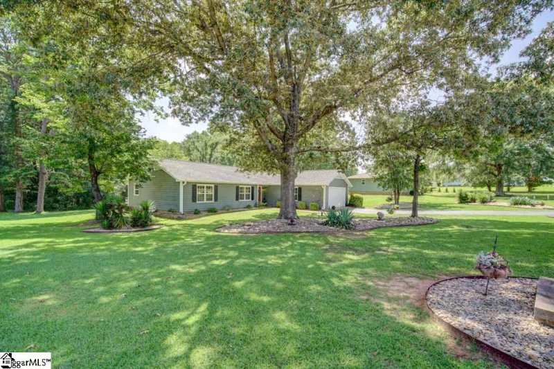 Property image 3 at 104 Greenridge Drive, Moore, SC 29369