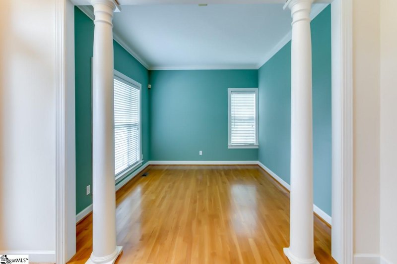 Property image 3 at 4 Grape Vine Court, Greenville, SC 29607