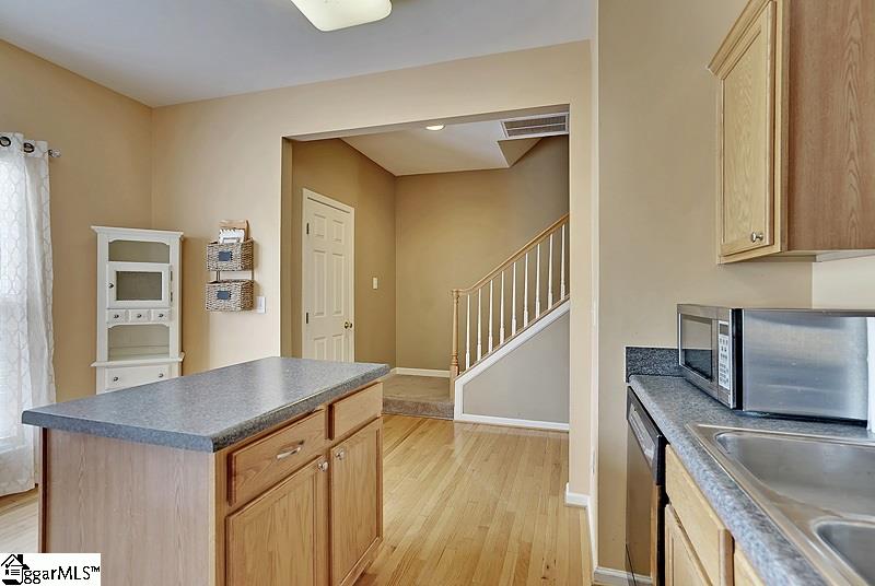 Property image 4 at 110 Cambria Court, Mauldin, SC 29622-2165