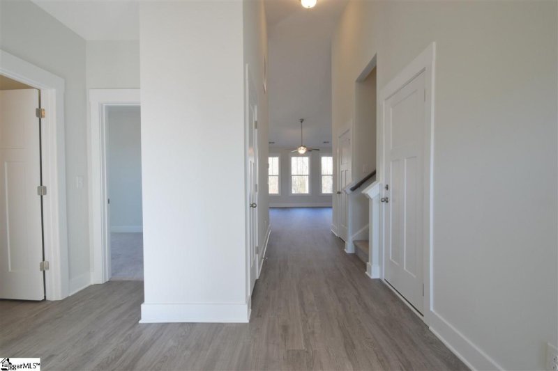 Property image 3 at 131 Quail Creek Drive, Greer, SC 29650