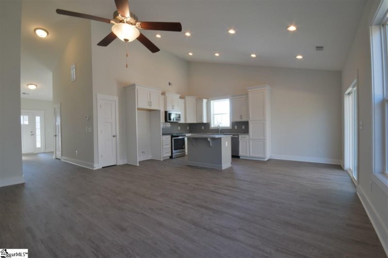 Property image 5 at 131 Quail Creek Drive, Greer, SC 29650