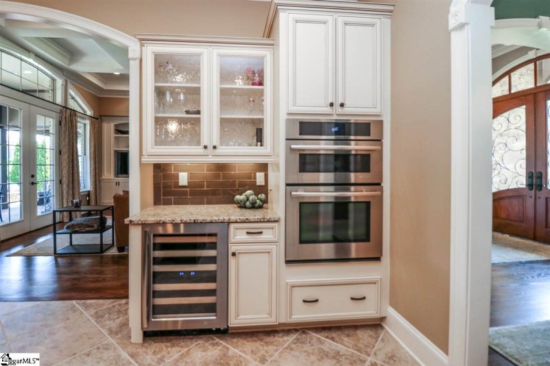 Property image 5 at 100 Shore Vista Lane, Greer, SC 29651