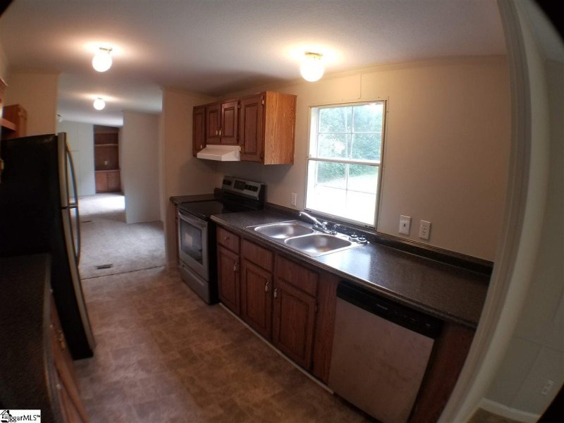 Property image 3 at 306 Hamilton Lane, Liberty, SC 29657