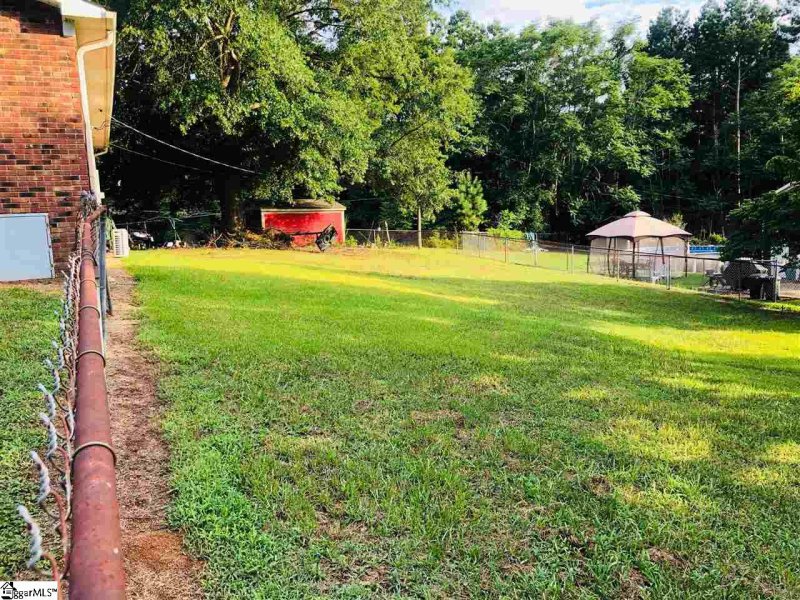 Property image 4 at 126 Leisure Lane, Spartanburg, SC 29307