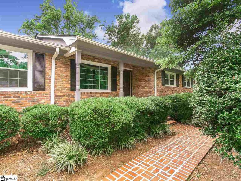 Property image 2 at 112 Galaxie Place, Spartanburg, SC 29307-3815