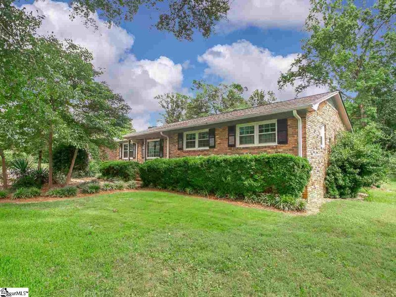 Property image 3 at 112 Galaxie Place, Spartanburg, SC 29307-3815