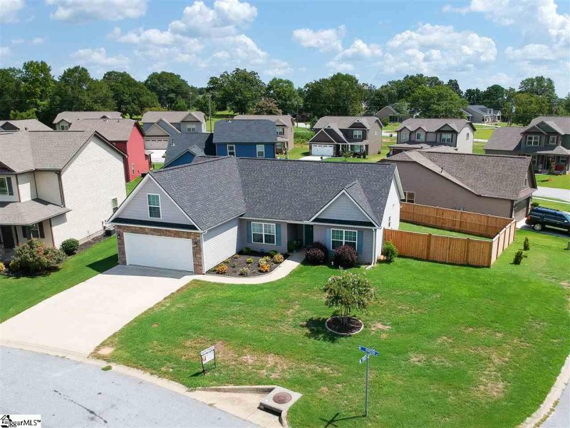 Property image 3 at 27 Horizon Drive, Simpsonville, SC 29681