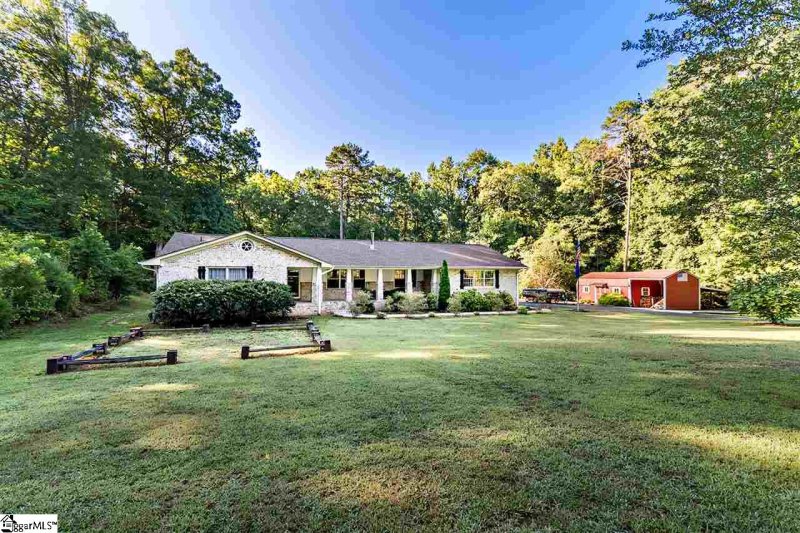 103 Kingswood Circle
