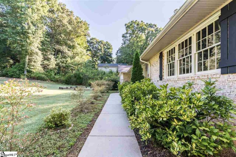 Property image 3 at 103 Kingswood Circle, Simpsonville, SC 29681