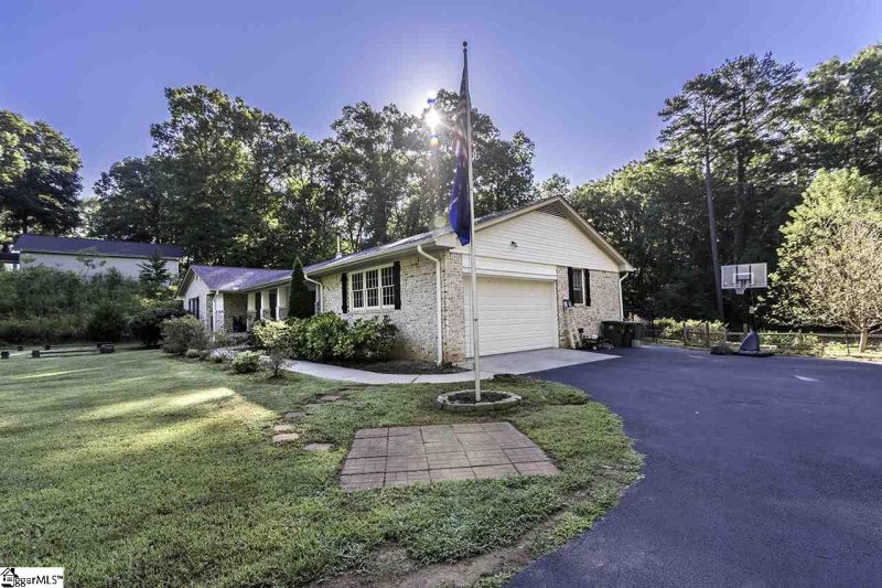 Property image 5 at 103 Kingswood Circle, Simpsonville, SC 29681