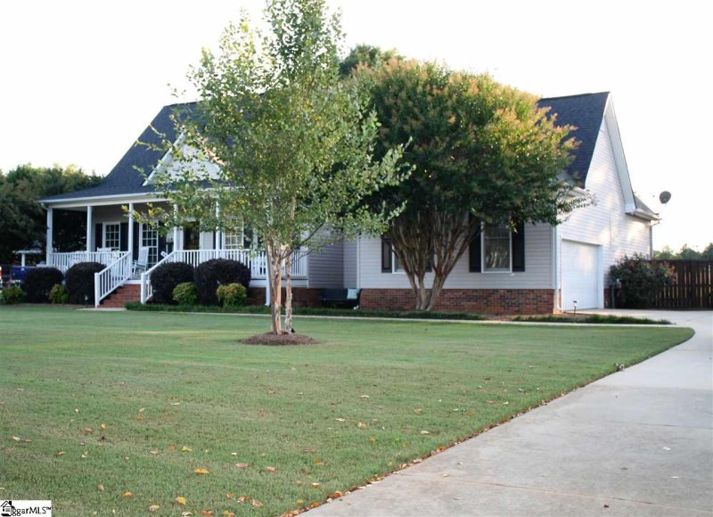 Property image 4 at 5 Legacy Farm Drive, Fountain Inn, SC 29644