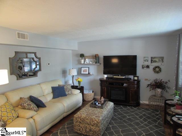 Property image 4 at 710 Hunts Bridge Road, Greenville, SC 29617