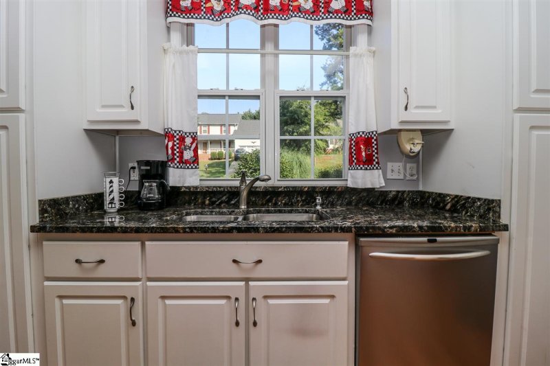 Property image 5 at 205 Atherton Way, Greer, SC 29650