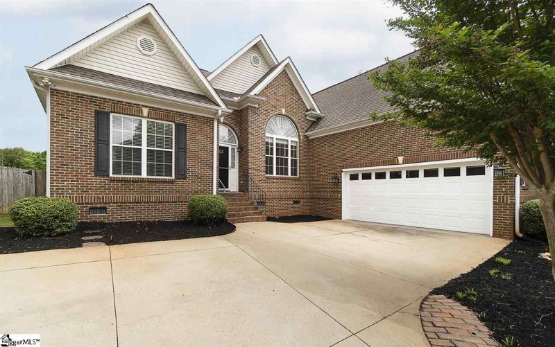 Property image 2 at 503 Royal Dutch Lane, Simpsonville, SC 29681