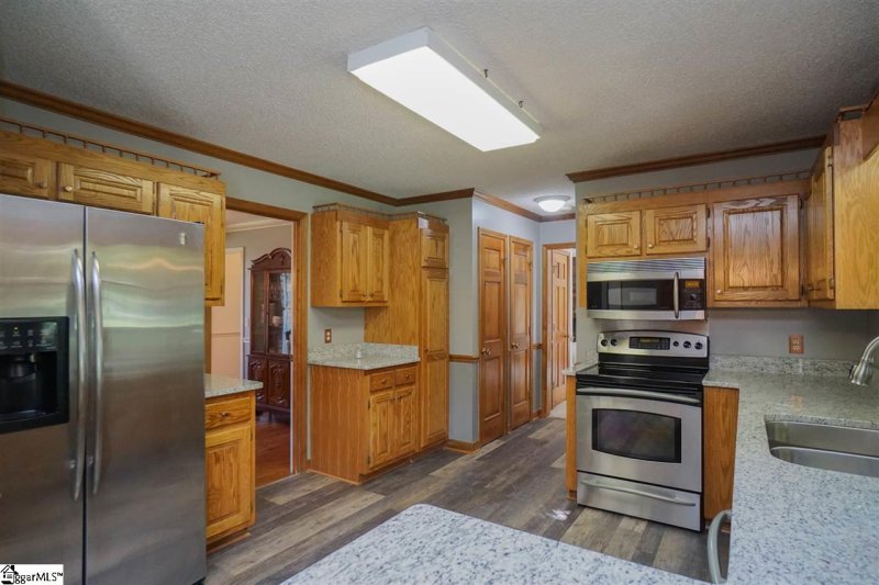 Property image 4 at 229 Crossfield Road, Greenville, SC 29607