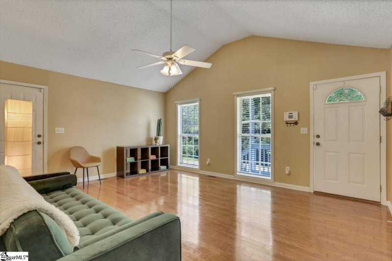 Property image 2 at 113 Joes Court, Easley, SC 29642