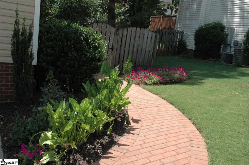 Property image 4 at 204 Amberjack Court, Taylors, SC 29687