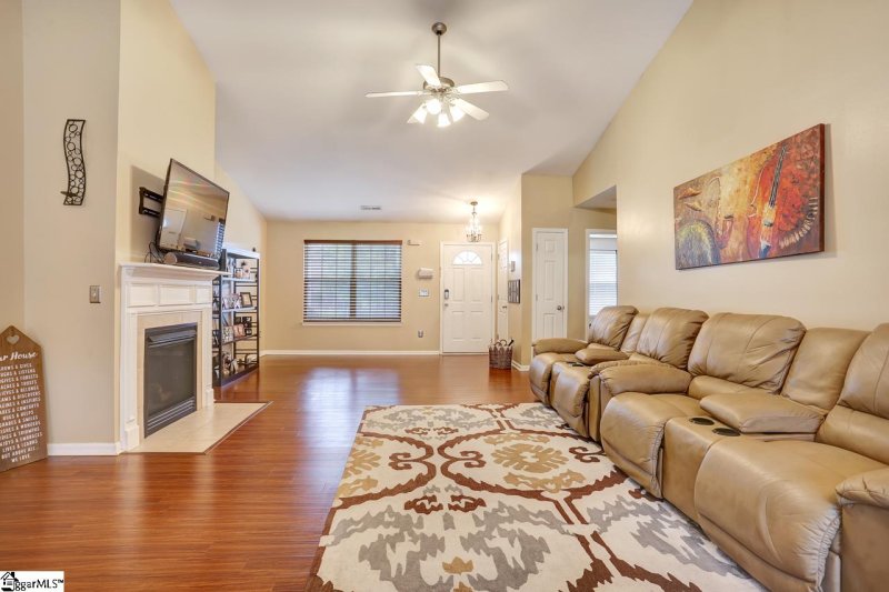 Property image 5 at 415 Woodford Way, Simpsonville, SC 29680