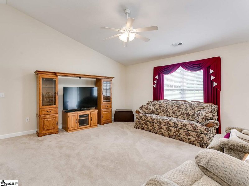 Property image 3 at 1 GRATIOT Lane, Greer, SC 29651-5071