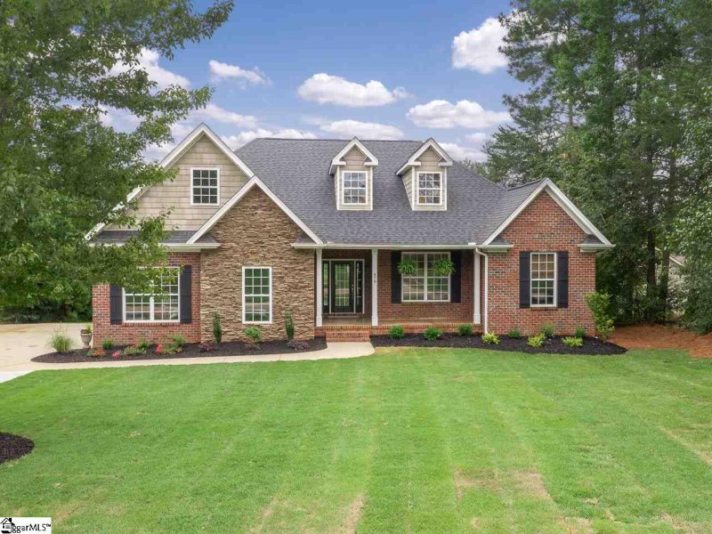 479 Sunset Pointe Drive