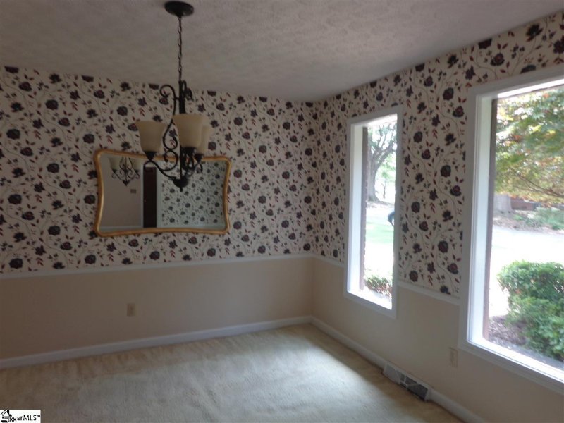 Property image 4 at 4 Broomfield Drive, Greenville, SC 29617-7437