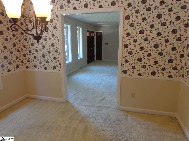 Property image 5 at 4 Broomfield Drive, Greenville, SC 29617-7437