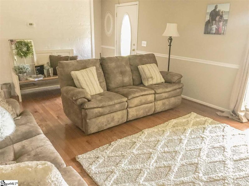 Property image 4 at 401 Hampton Road, Liberty, SC 29657