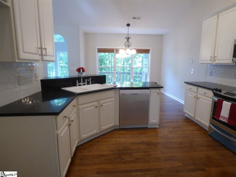Property image 3 at 435 Roberts Road, Taylors, SC 29687