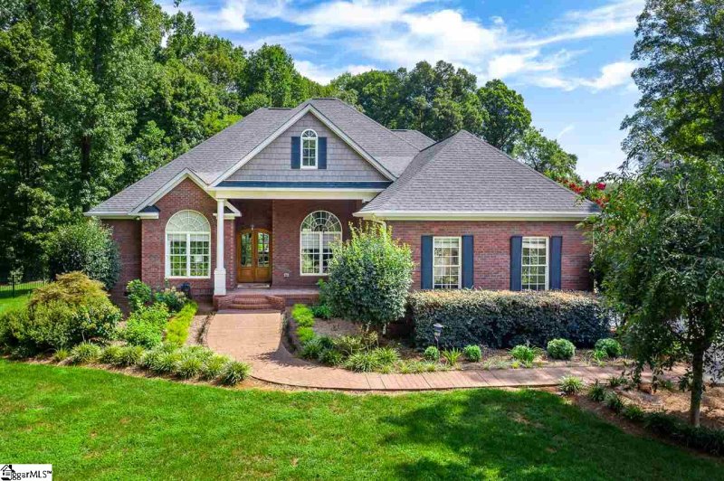 Property image 2 at 10 United Avenue, Pendleton, SC 29670