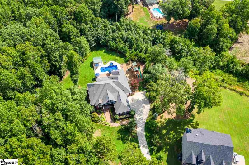 Property image 3 at 10 United Avenue, Pendleton, SC 29670