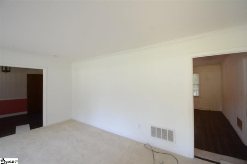 Property image 3 at 603 Kensington Road, Taylors, SC 29687