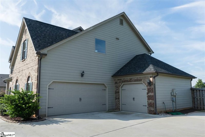 Property image 3 at 159 Harbrooke Circle, Greer, SC 29651