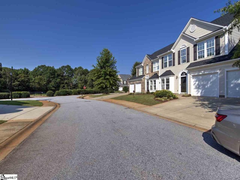 Property image 5 at 203 Cherub Court, Greenville, SC 29615
