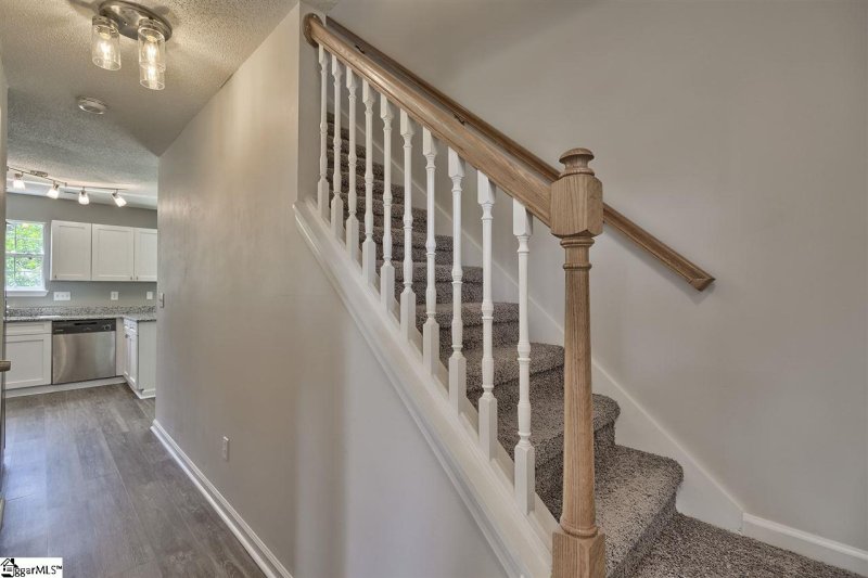 Property image 4 at 15 Michell Drive, Taylors, SC 29687