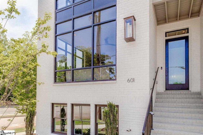 Property image 2 at 601 Arlington Avenue, Greenville, SC 29601
