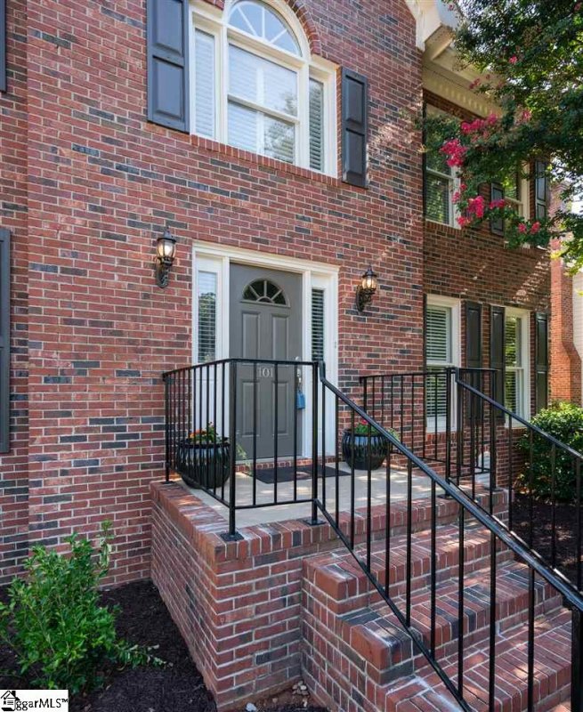 Property image 2 at 101 Plum Creek Lane, Greenville, SC 29607