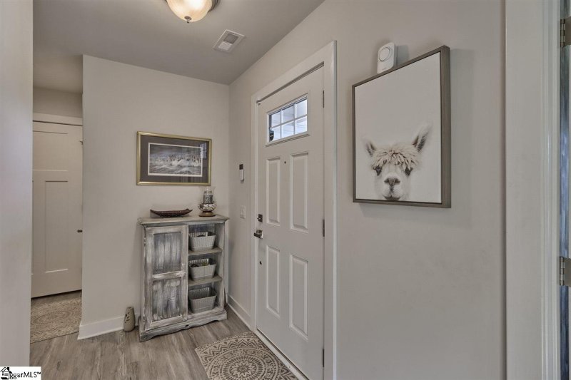 Property image 3 at 112 Fairmeadow Way, Greenville, SC 29617