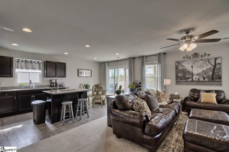 Property image 5 at 112 Fairmeadow Way, Greenville, SC 29617