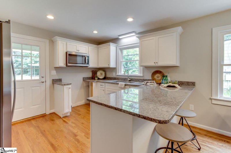 Property image 5 at 123 Wedgewood Drive, Greenville, SC 29609