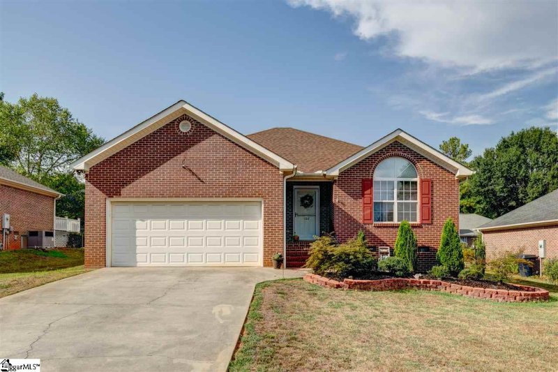 102 Woodbridge Court