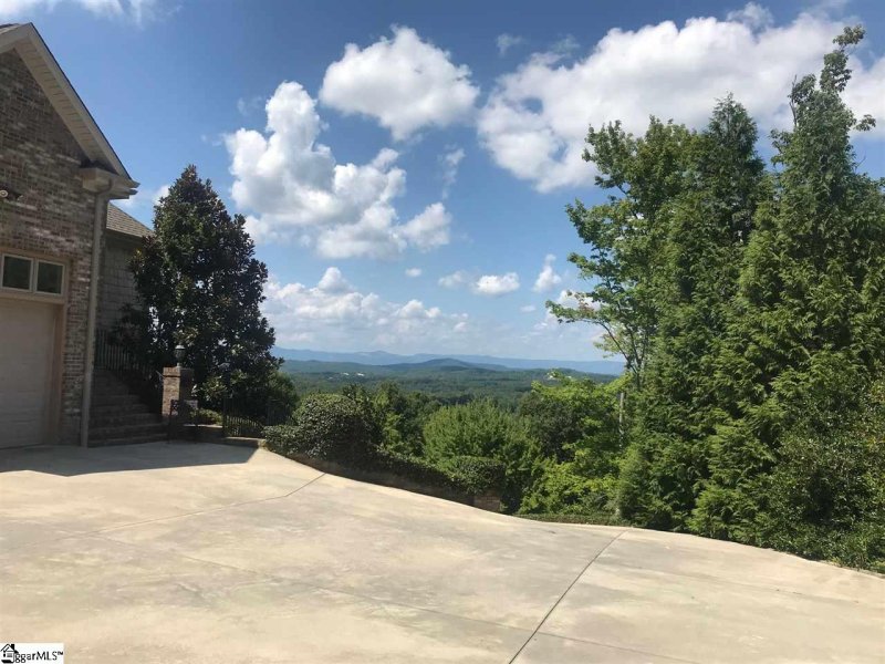 Property image 2 at 111 Norte Vista Drive, Easley, SC 29640