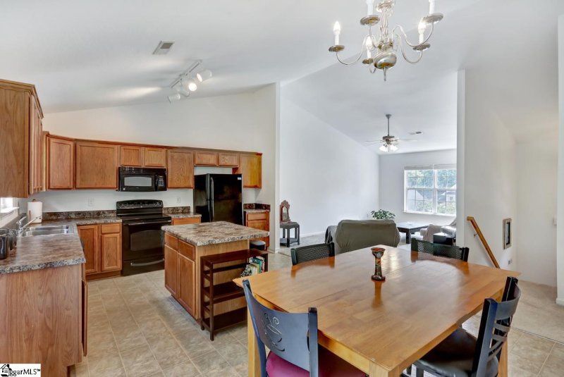 Property image 4 at 50 Spring Fellow Lane, Taylors, SC 29687