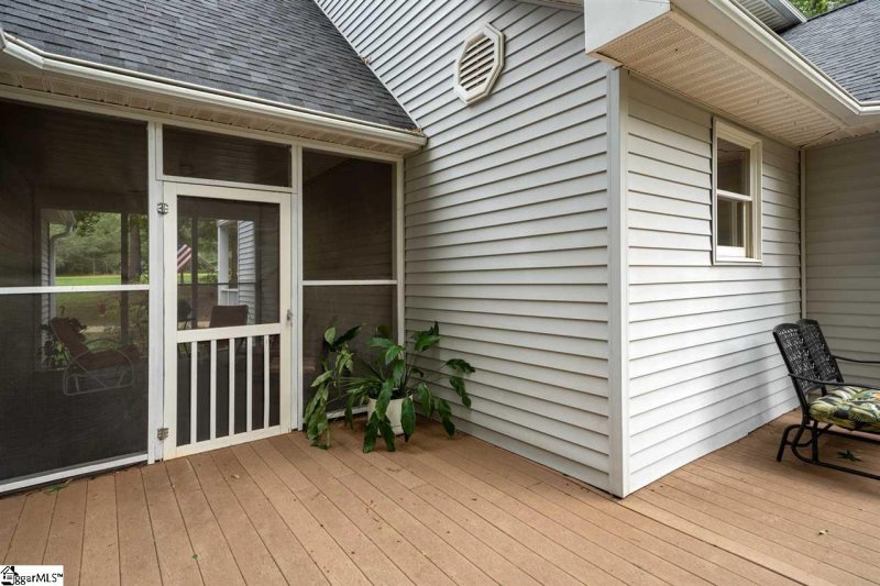 Property image 5 at 253 Farm Lake Road, Boiling Springs, SC 29316