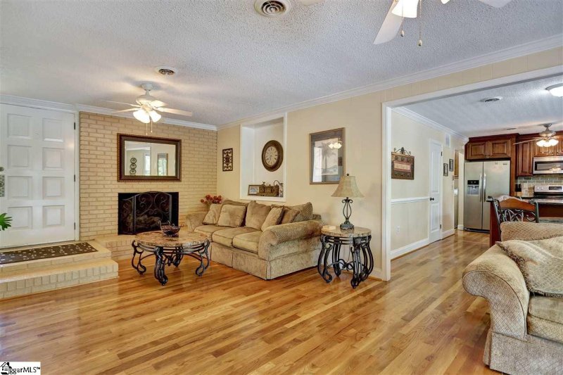 Property image 3 at 208 Nottingham Way, Anderson, SC 29621